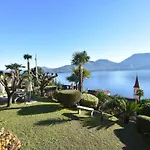 With Panoramic Views For 6 Villa *