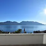 With Panoramic Views For 6 Oggebbio