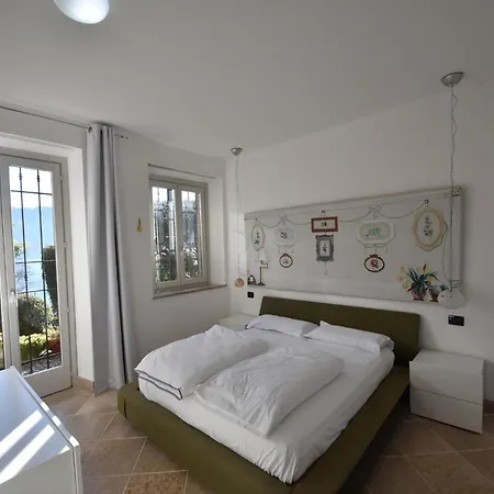 With Panoramic Views For 6 * אוג'ביו