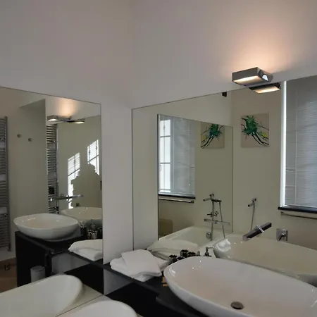 Villa With Panoramic Views For 6 Oggebbio