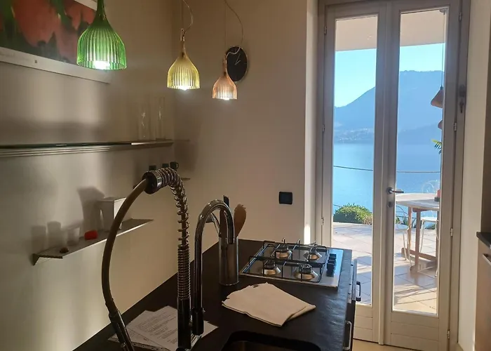 With Panoramic Views For 6 * אוג'ביו