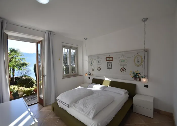 וילה With Panoramic Views For 6 אוג'ביו