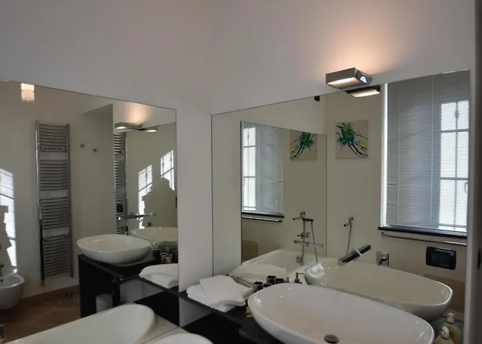 וילה With Panoramic Views For 6 אוג'ביו