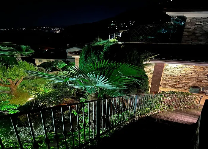 With Panoramic Views For 6 * אוג'ביו